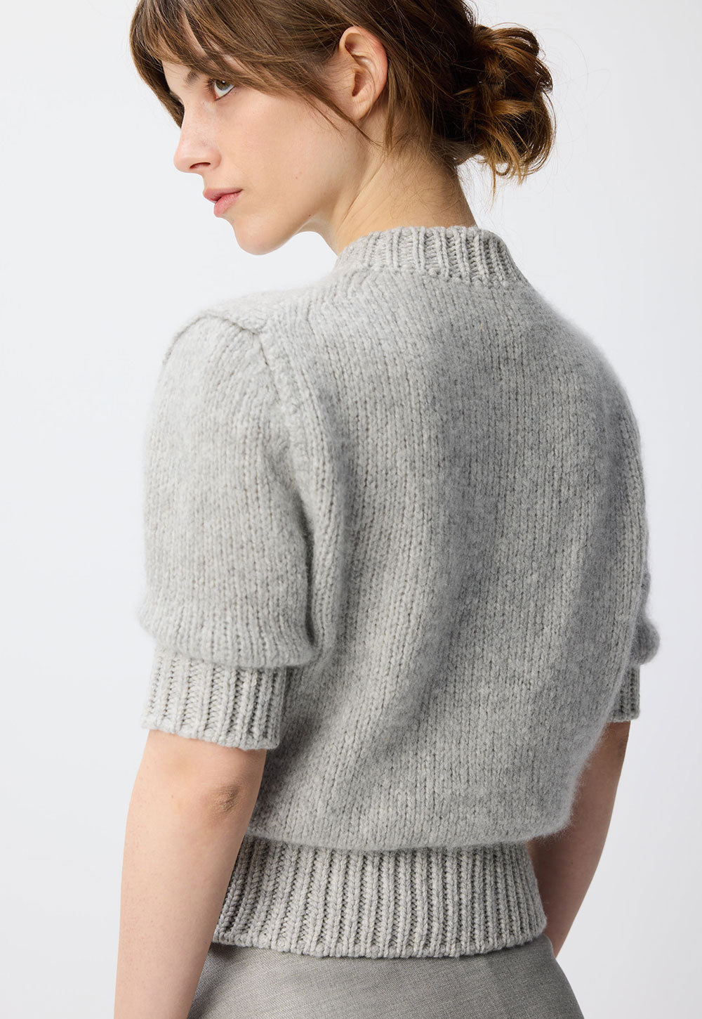 THE PELLIA PULLOVER